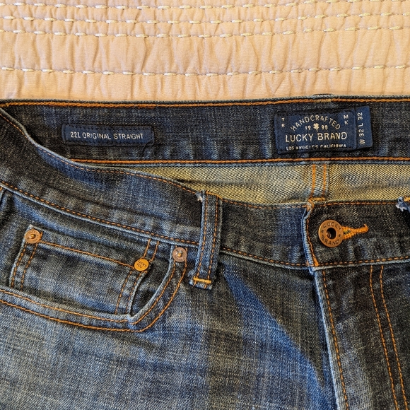 Lucky Brand 221 Jeans - Picture 4 of 6